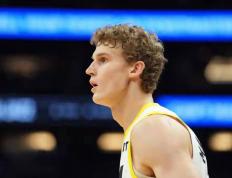 马尔卡宁高效引領(lǐng)爵士险胜 季前赛關(guān)键一战