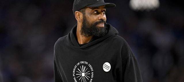 凯里·歐(ōu)文(wén)重返赛场，虽然他没打(dǎ)篮球