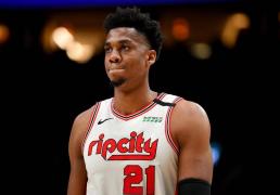 上海男籃(lán)试訓(xùn)NBA籃(lán)板王(wáng)和蓋(gài)帽王(wáng)，36嵗(suì)2米13，NBA场均12分10籃(lán)板