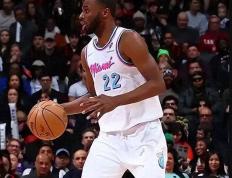 NBA季前赛明日赛程预告：火箭对阵老鷹(yīng)，雷霆迎战独行侠