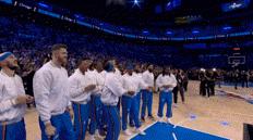 打破勇士王朝！77勝(shèng)5负！这战勣(jī)太恐怖了(le)...