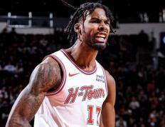 NBA自由市場(chǎng)动态：核心(xīn)球员伊森无续约，霍福德新赛季不打背靠背比赛