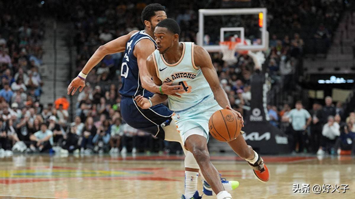 马刺传闻:圣安(ān)东尼奥對(duì)“三头怪獸(shòu)”控(kòng)衛(wèi)的真实感受