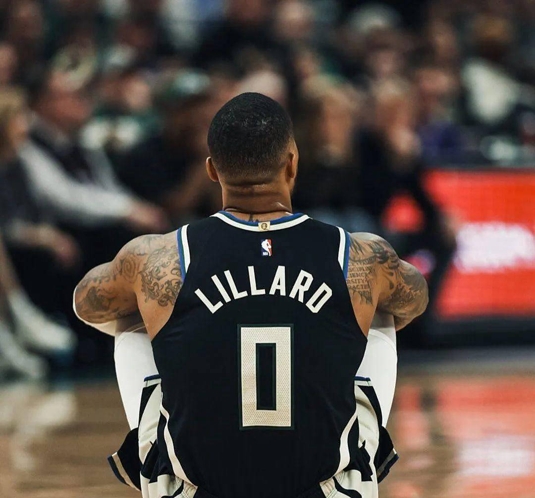 利拉德与霍勒迪重返(fǎn)开拓者！NBA历史(shǐ)75大巨星聚(jù)首(shǒu)波特兰