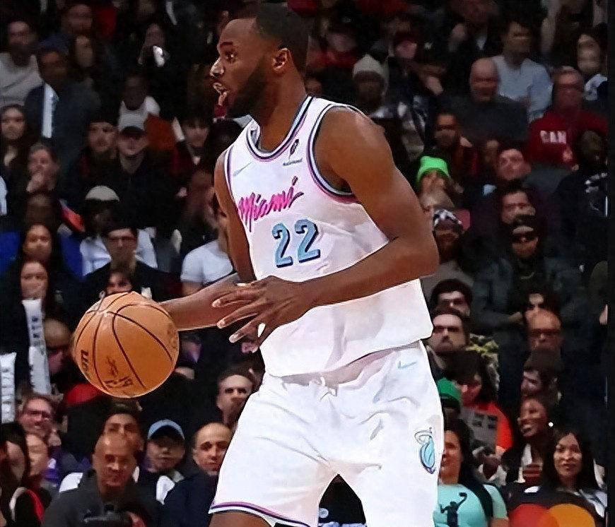 NBA季前赛明日赛程预告:火箭对阵老鷹(yīng),雷霆迎战独行侠