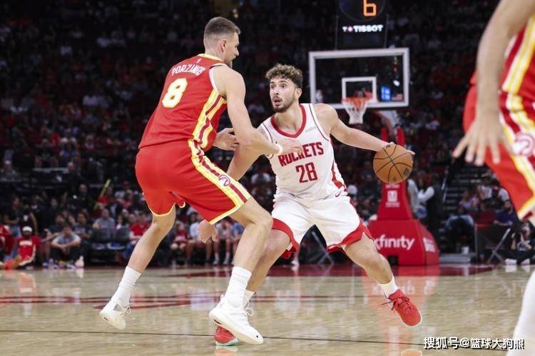 5年重建成功！打造豪华阵容+降薪3000万续约巨星(xīng)，火箭队斯通立功