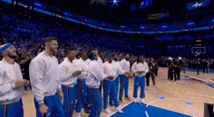 打破勇士王朝！77勝(shèng)5负！这战勣(jī)太恐怖了(le)...